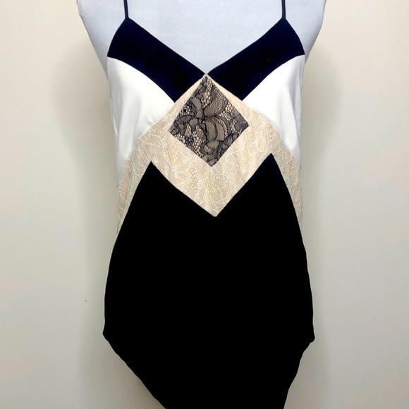 Express black & white spaghetti strap tank top - Picture 3 of 7